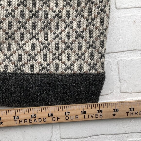 LL Bean Cardigan Women Large Beige Gray Diamond Metal Clasp Wool Norway Sweater - Picture 9 of 13
